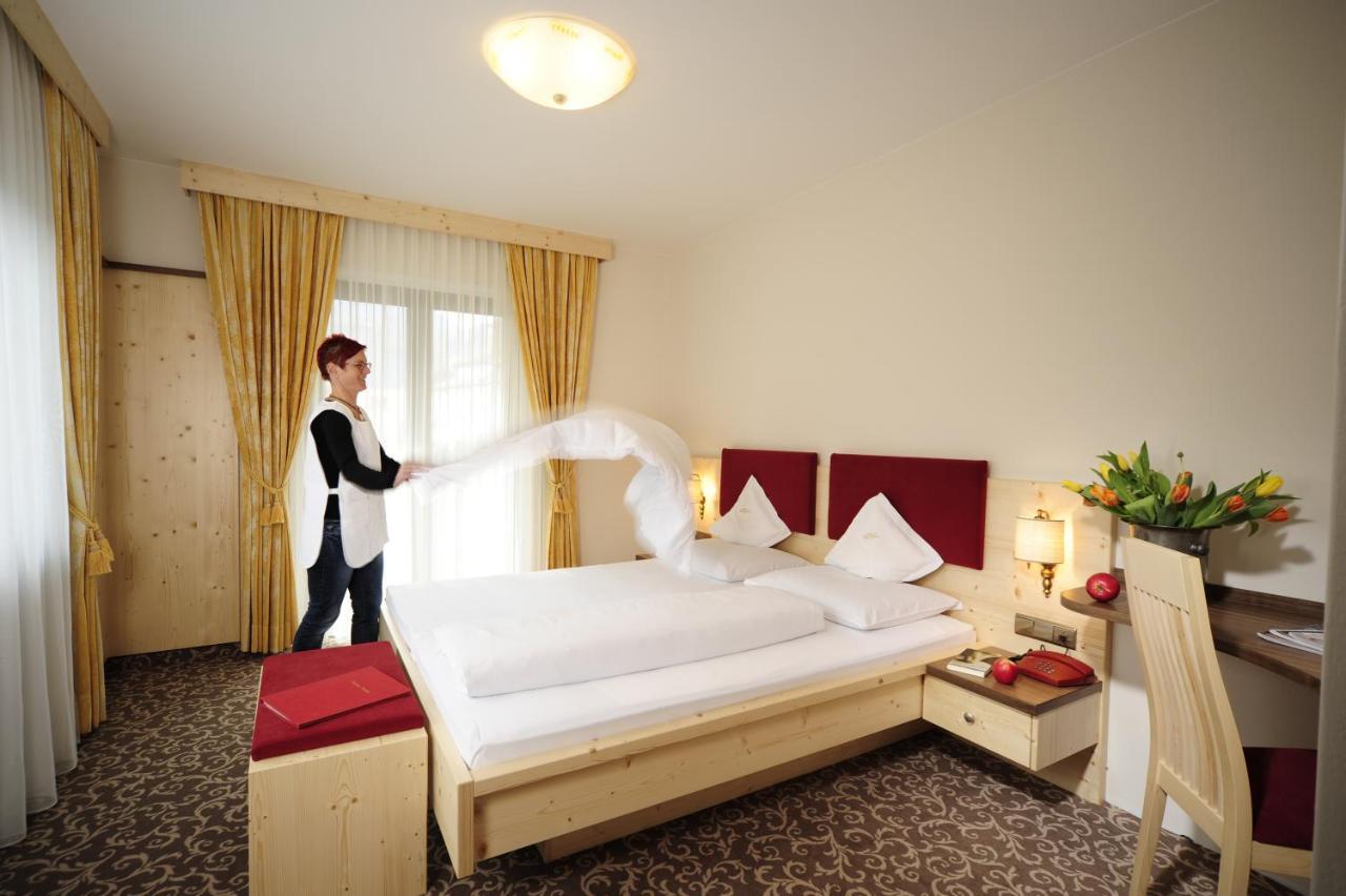 Hotel Verena Lana Luaran gambar