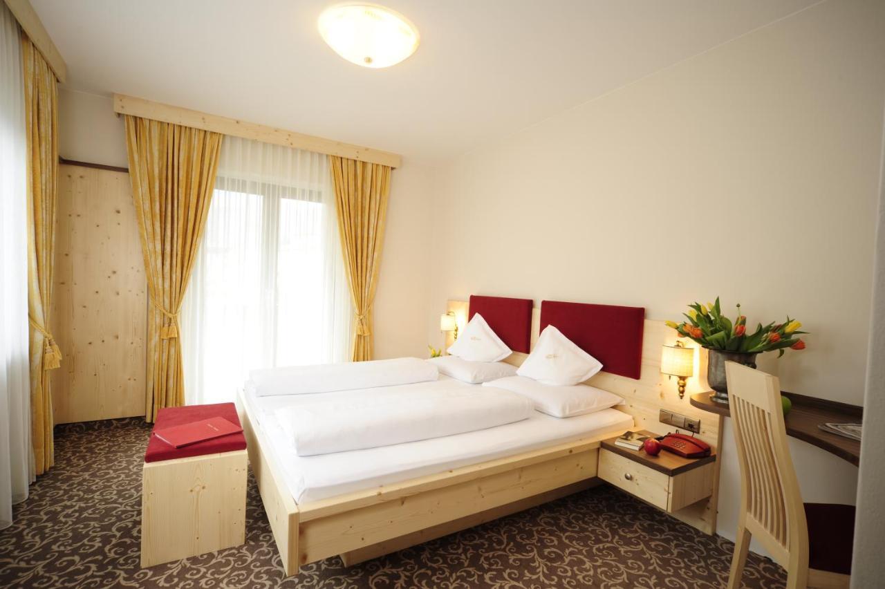 Hotel Verena Lana Luaran gambar